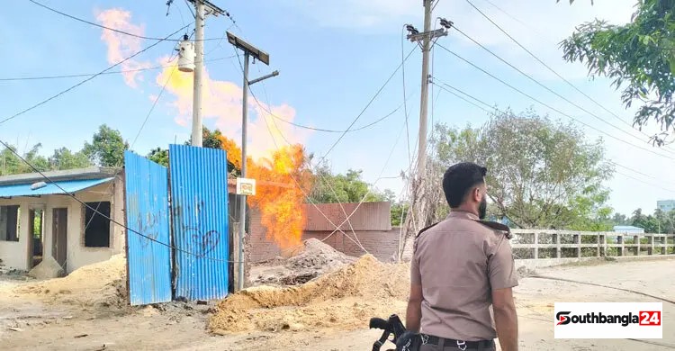ইনানীতে গ্যাস উদগীরণ স্থলে বিস্ফোরণ ও ভূমিধসের আশঙ্কা