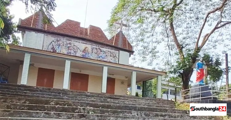 নেত্রকোনায় শতবর্ষী ধর্মপল্লী থেকে ৪০ কেজির ঘণ্টা চুরি